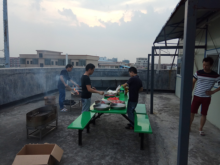 烧烤准备.jpg